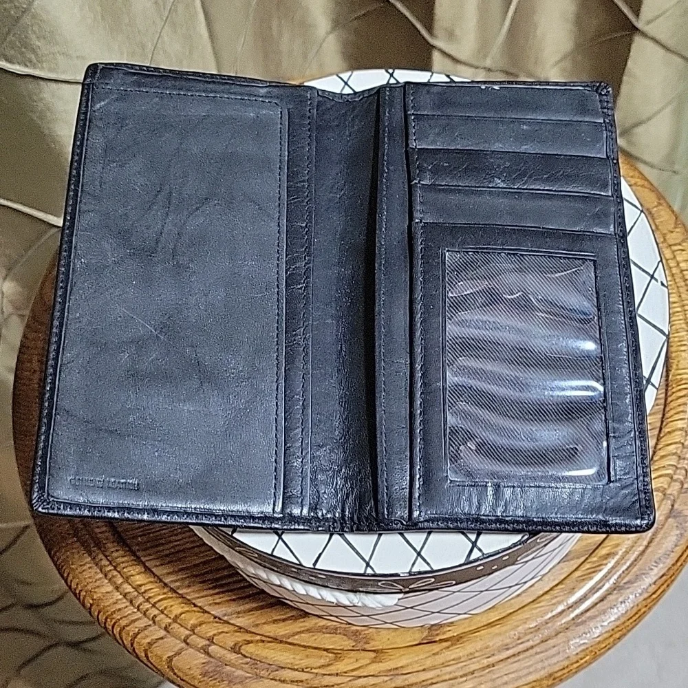 EUC- Vintage Leather Checkbook Wallet